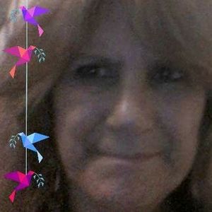 Meet your Posher, Elaine